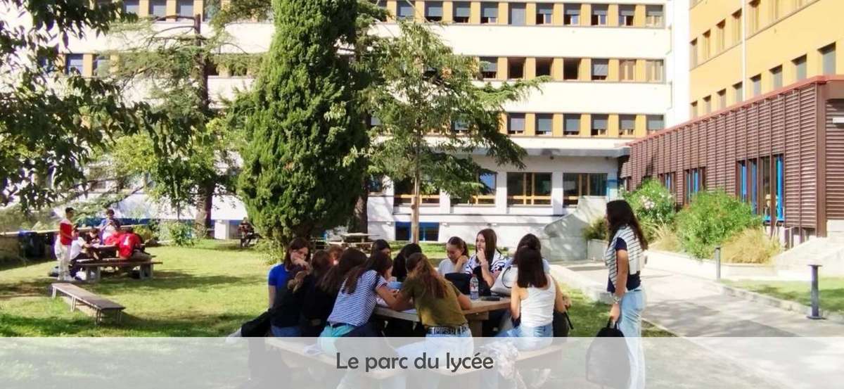 Le parc du lyc�e
 - 