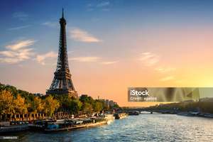 Voyage scientifique � Paris